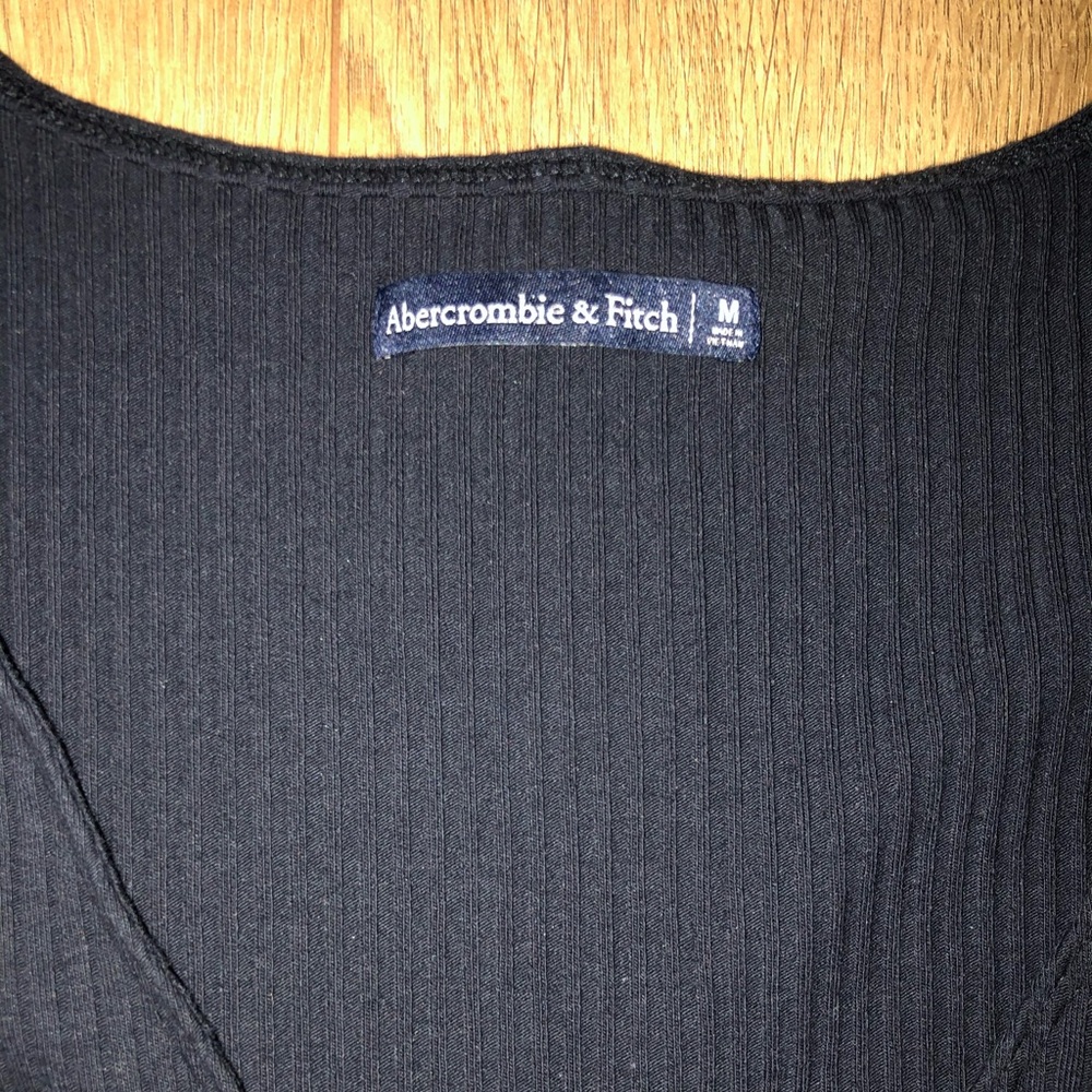 American Eagle, Hollister, Abercrombie - Picture 8 of 8